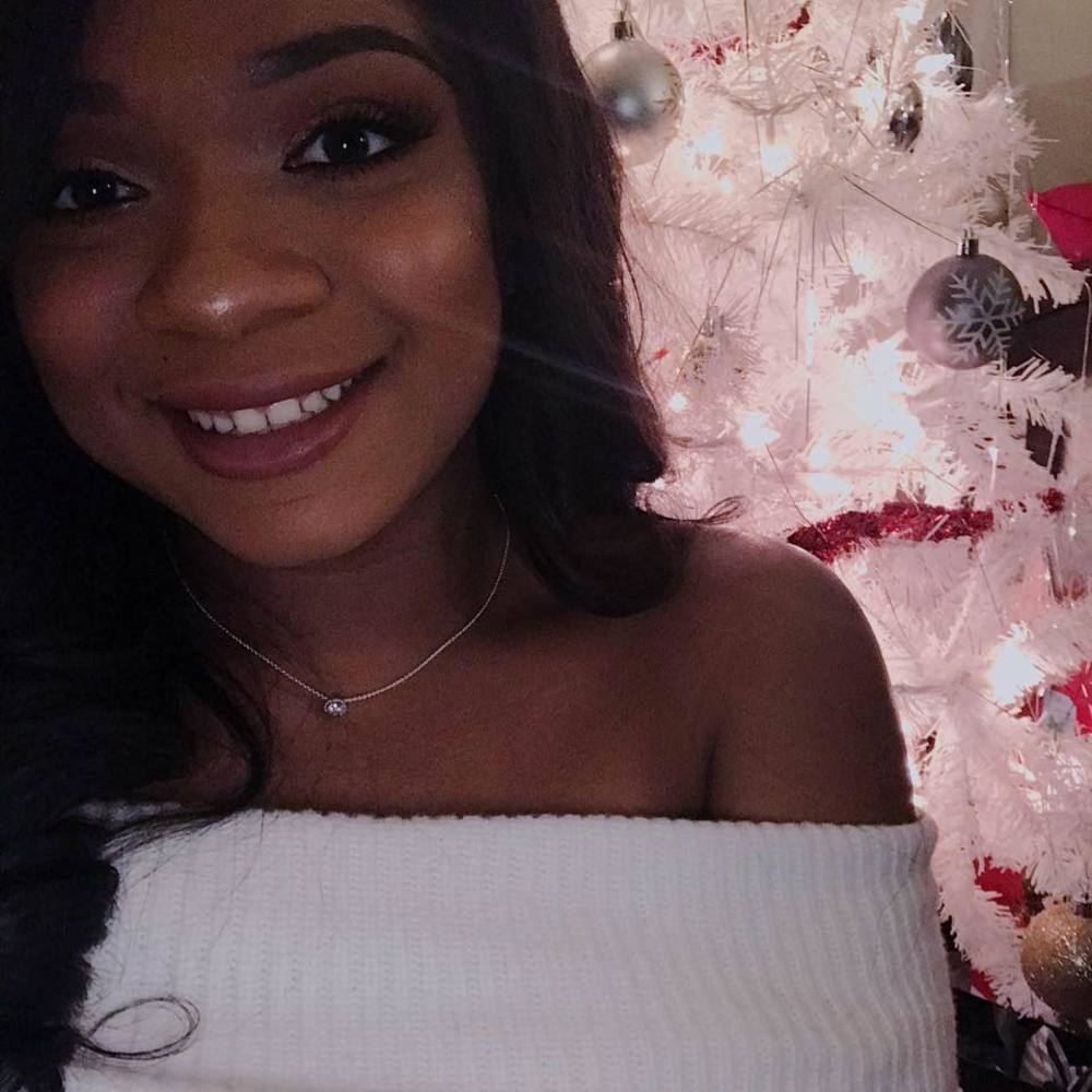 Meet your Posher, Aliya